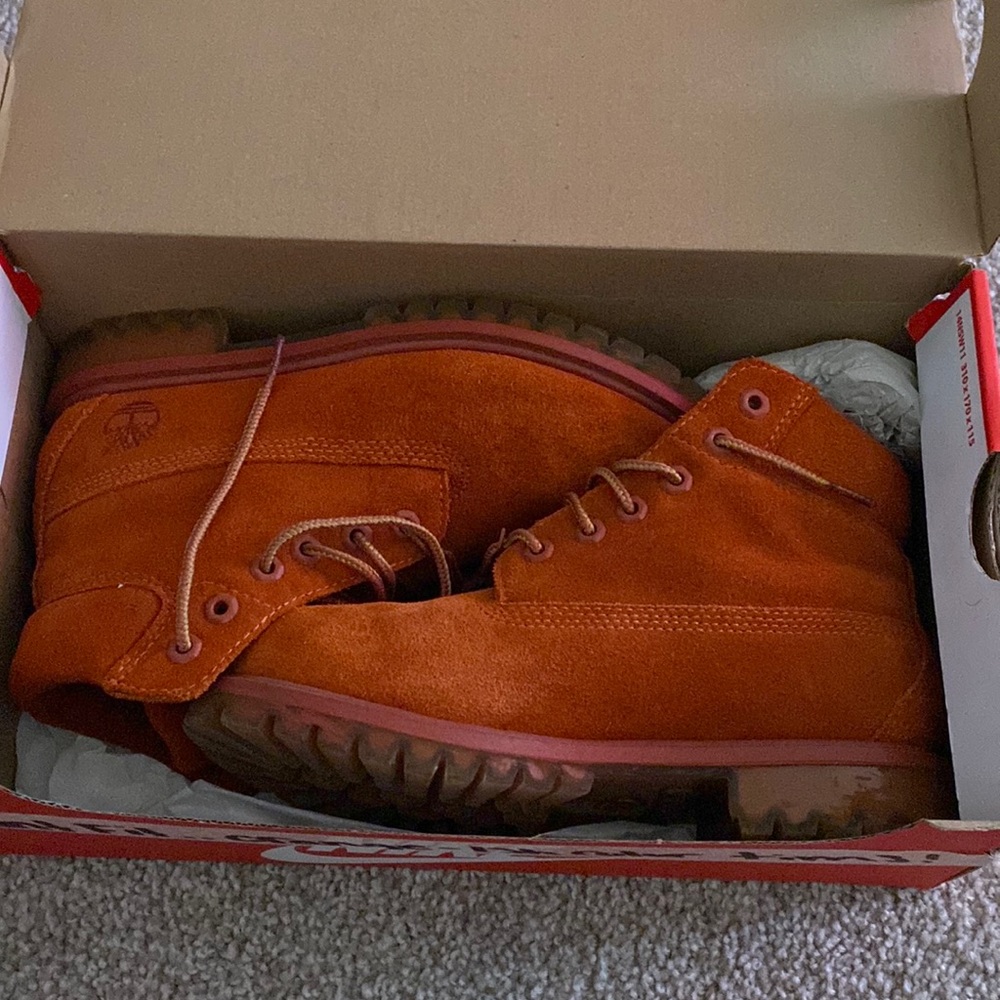 Youth shoes size 2